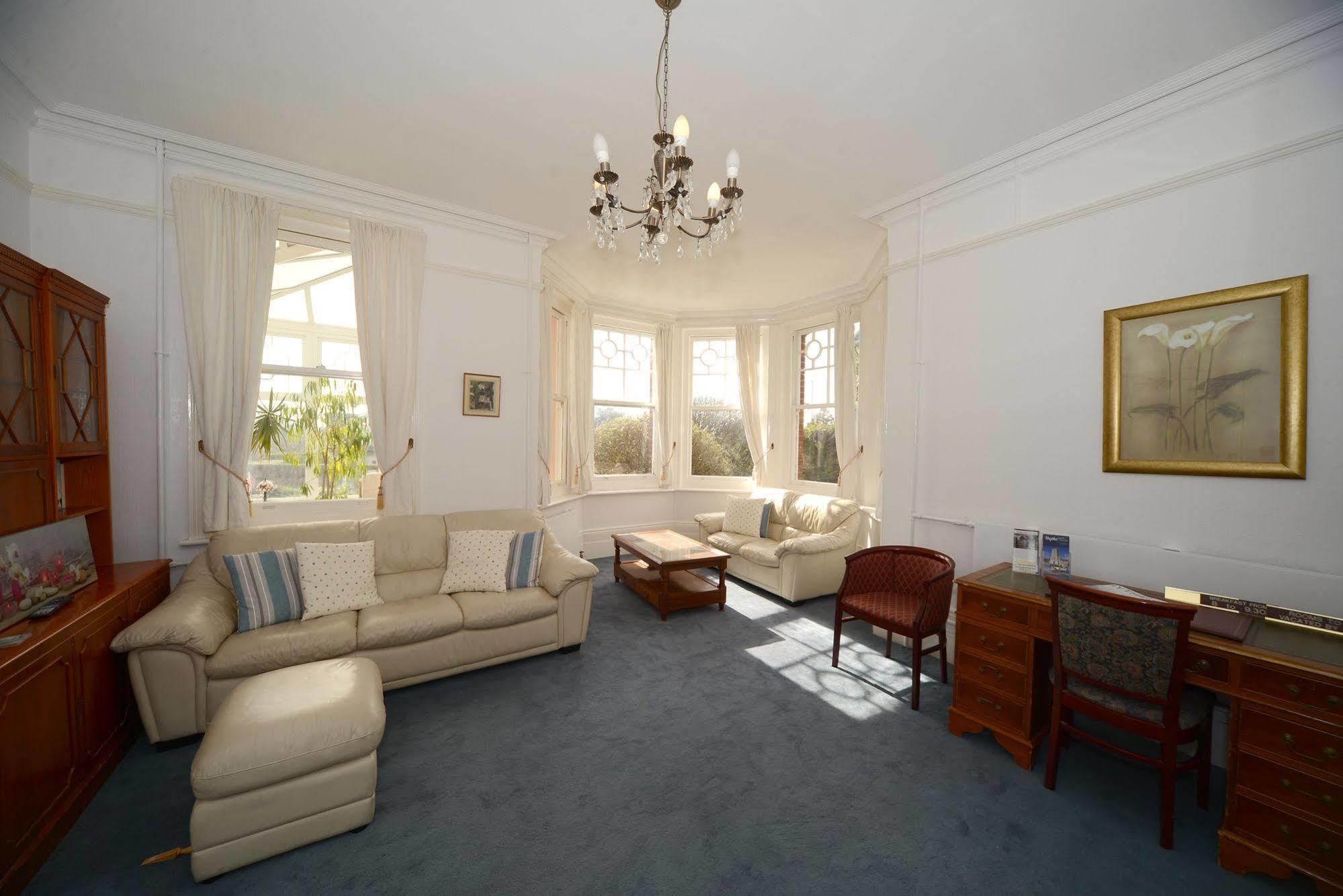 Seabrook House 3*