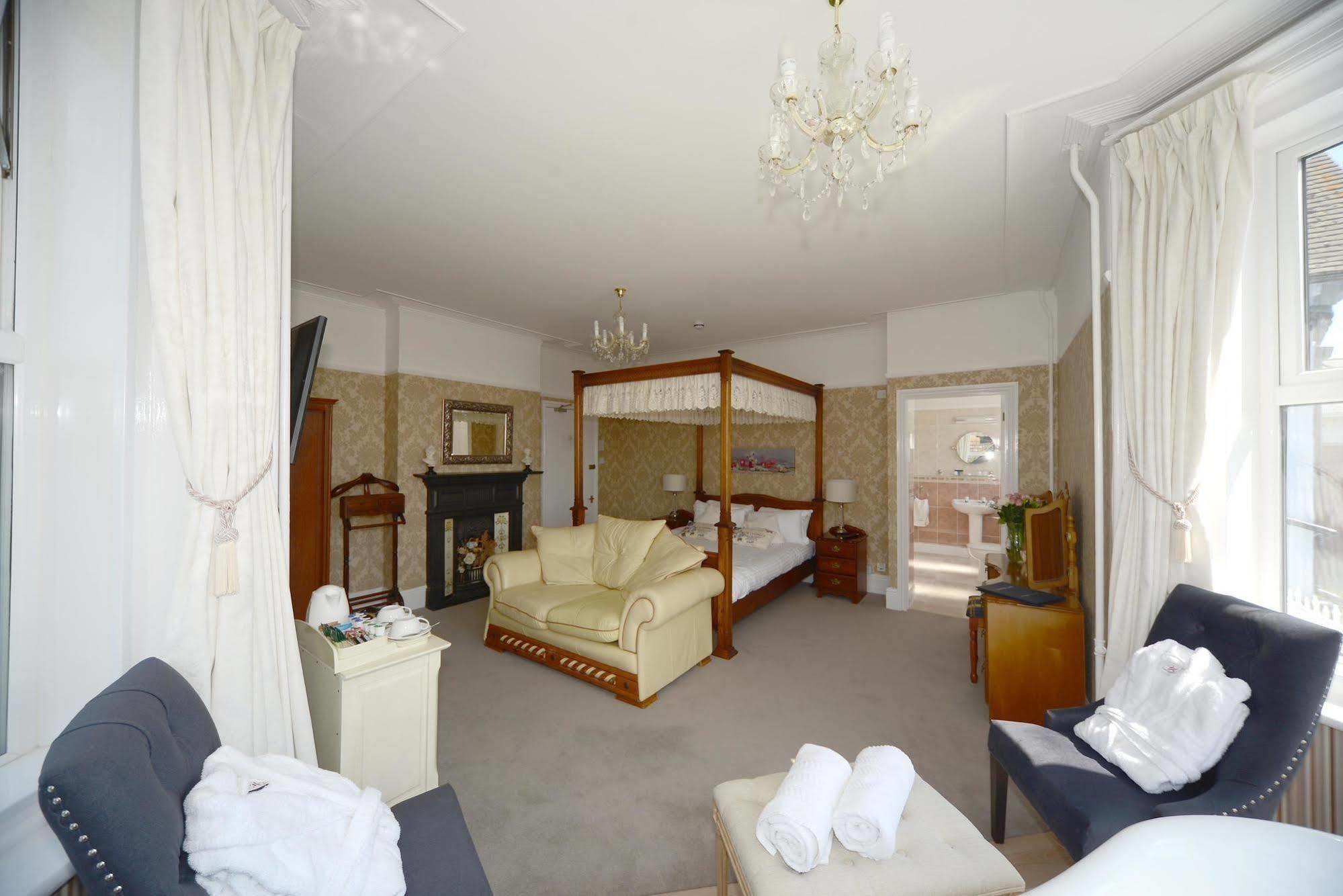 Seabrook House 3*